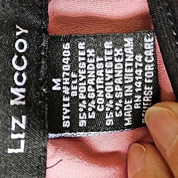 Liz McCoy mauve pink top size medium. Ruffle sleeves black piping - Picture 6 of 7